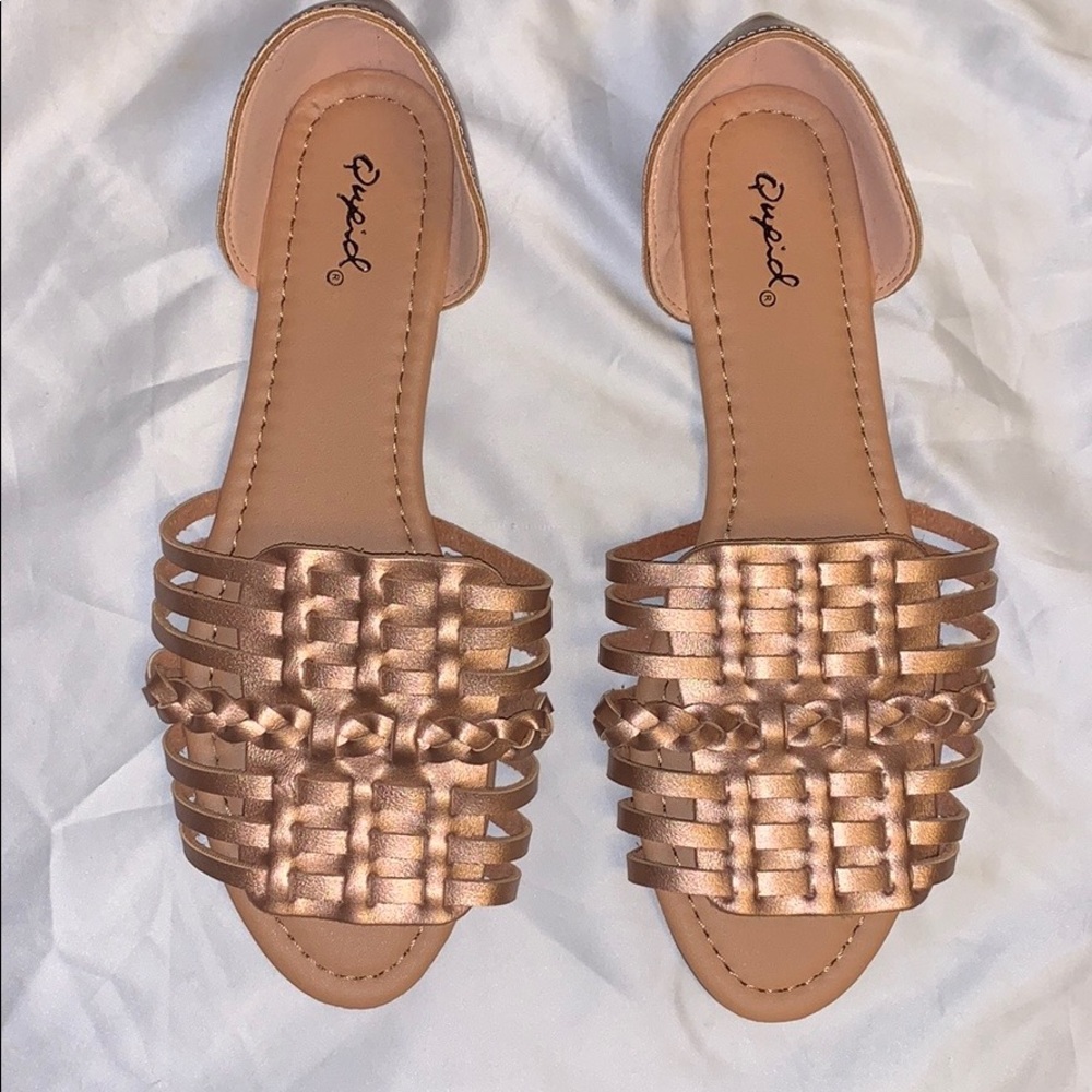 Gold shoes